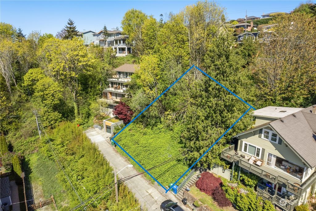 Photo of 3650 60th Avenue SW #B, Seattle, WA 98116 (MLS # 2252379)