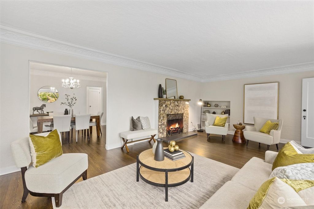 Photo of 2616 1st Avenue N, Seattle, WA 98109 (MLS # 2172918)