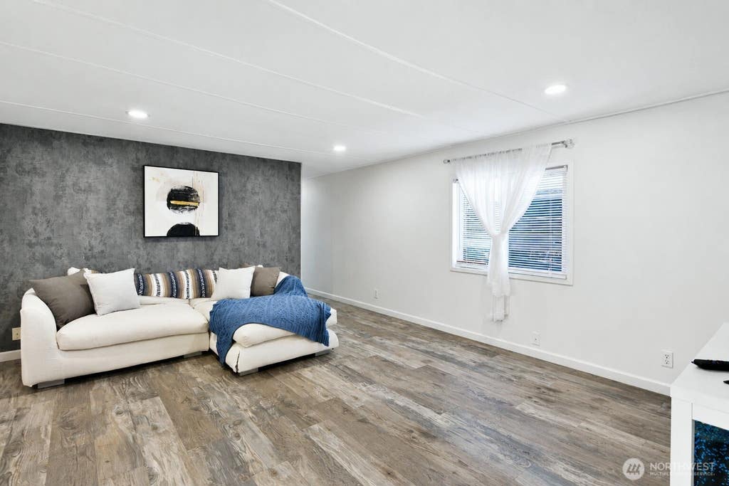 Photo of 15905 Highway 99 #48, Lynnwood, WA 98087 (MLS # 2555484)