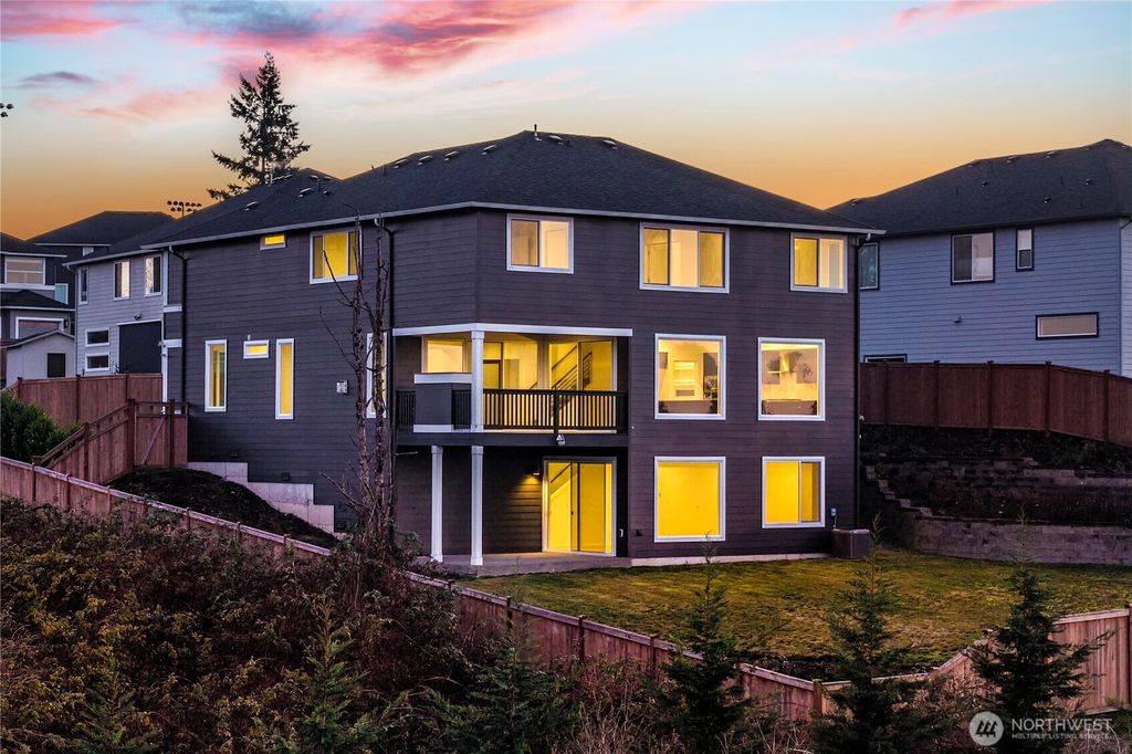 Photo of 12728 SE 287th Place, Auburn, WA 98092 (MLS # 2464720)