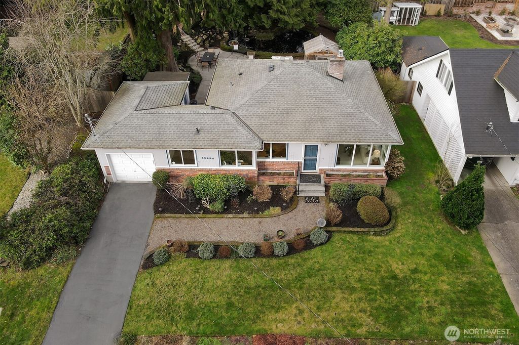 Photo of 10524 NE 189th Street, Bothell, WA 98011 (MLS # 2334183)