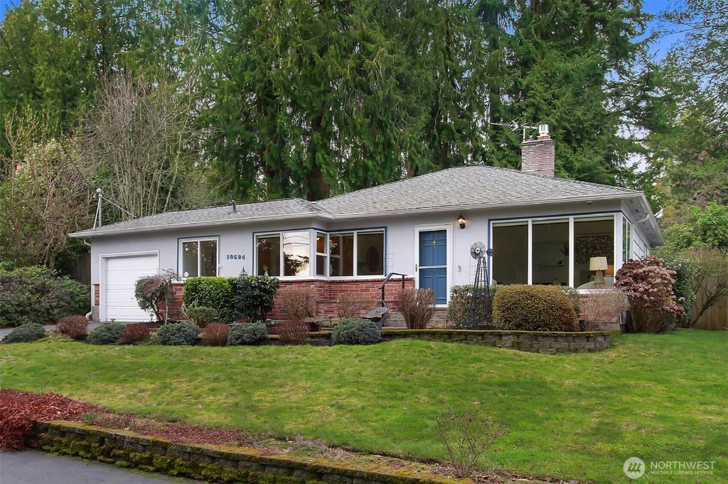 Photo of 10524 NE 189th Street, Bothell, WA 98011 (MLS # 2334183)