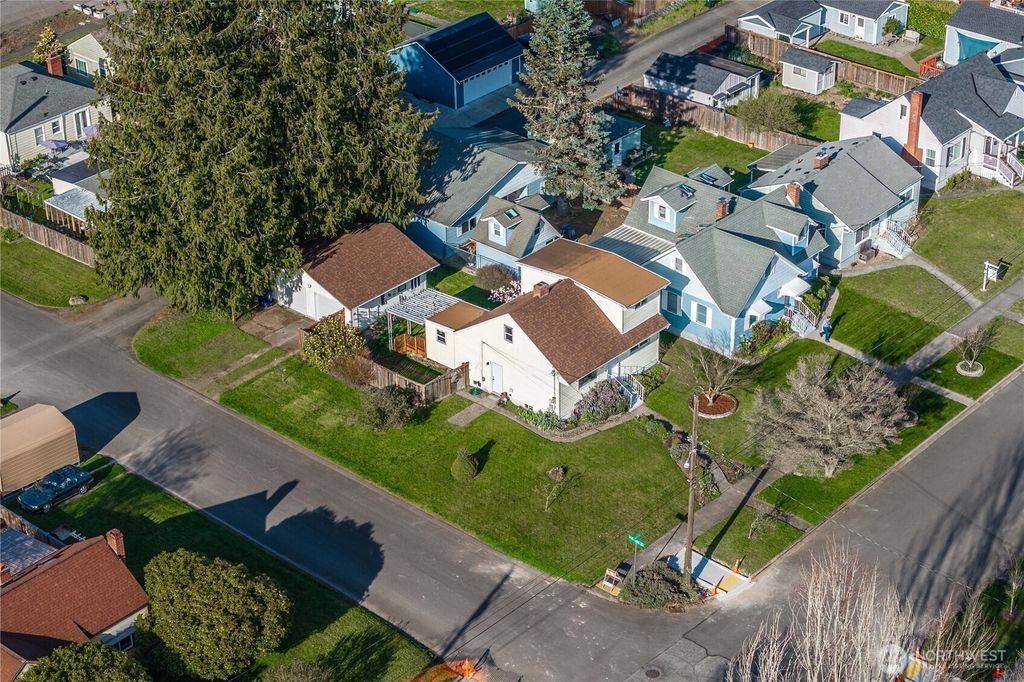 Photo of 4021 N 14th Street, Tacoma, WA 98406 (MLS # 2498329)