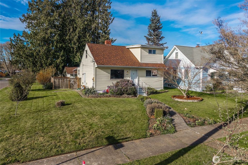 Photo of 4021 N 14th Street, Tacoma, WA 98406 (MLS # 2498329)