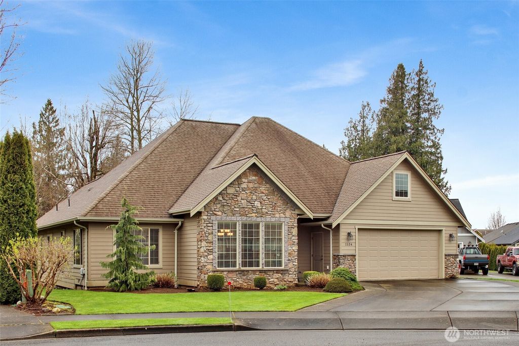 Photo of 1534 Scenic Place, Lynden, WA 98264 (MLS # 2503008)