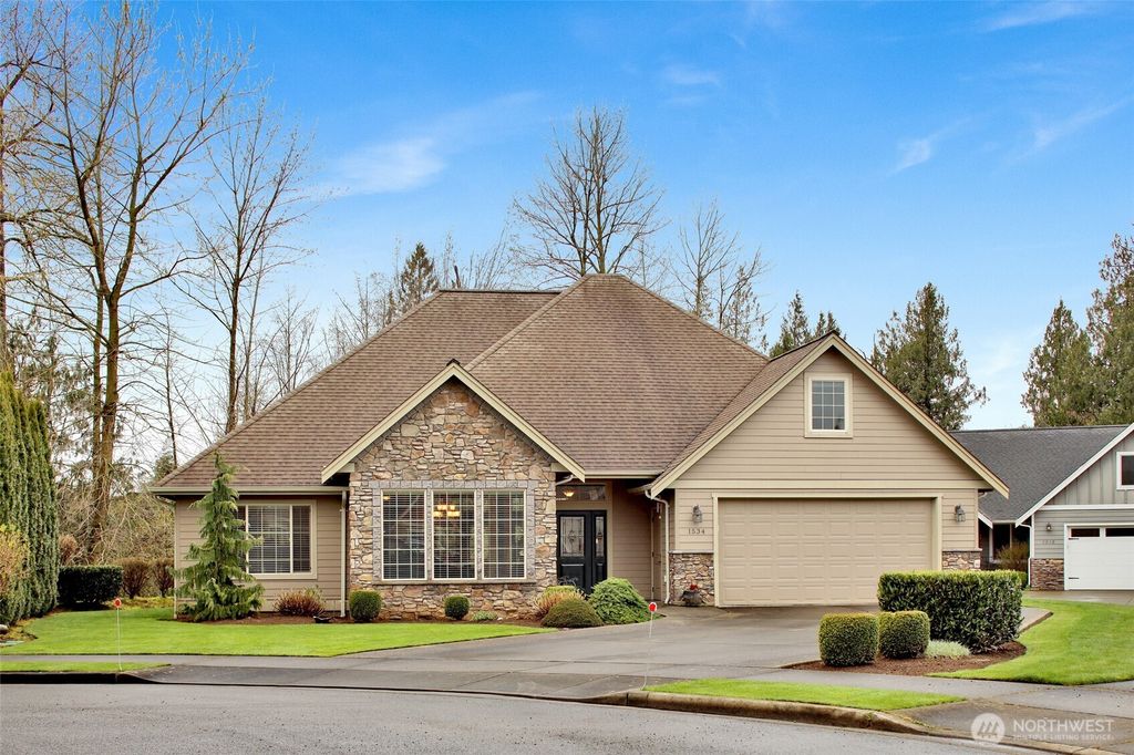 Photo of 1534 Scenic Place, Lynden, WA 98264 (MLS # 2503008)