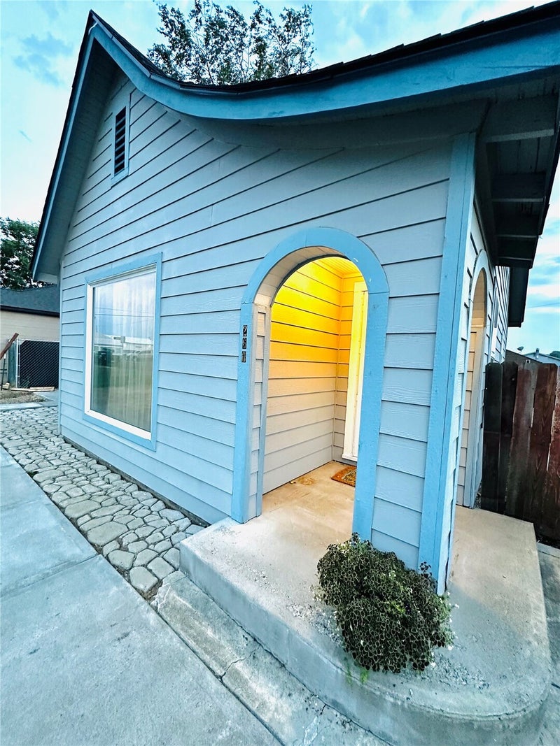 260 6th Avenue SW