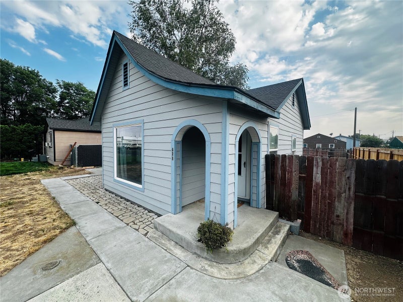 260 SW 6th Avenue SW