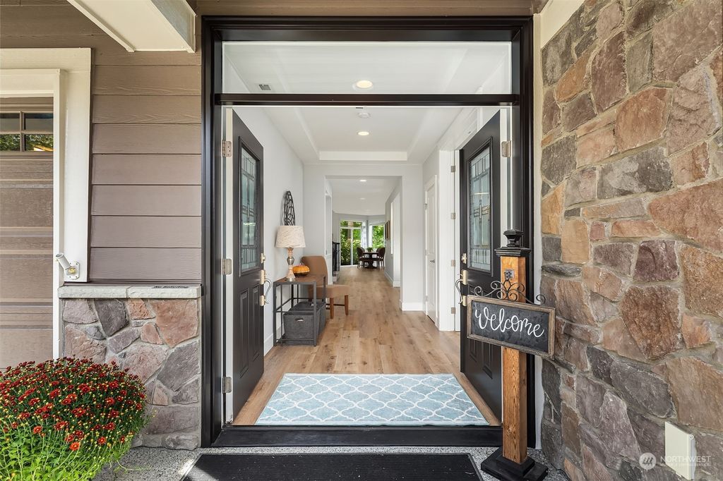 Photo of 3434 224th Avenue SE, Sammamish, WA 98075 (MLS # 2163113)