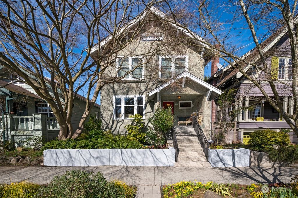 Photo of 516 W Smith Street, Seattle, WA 98119 (MLS # 2045275)