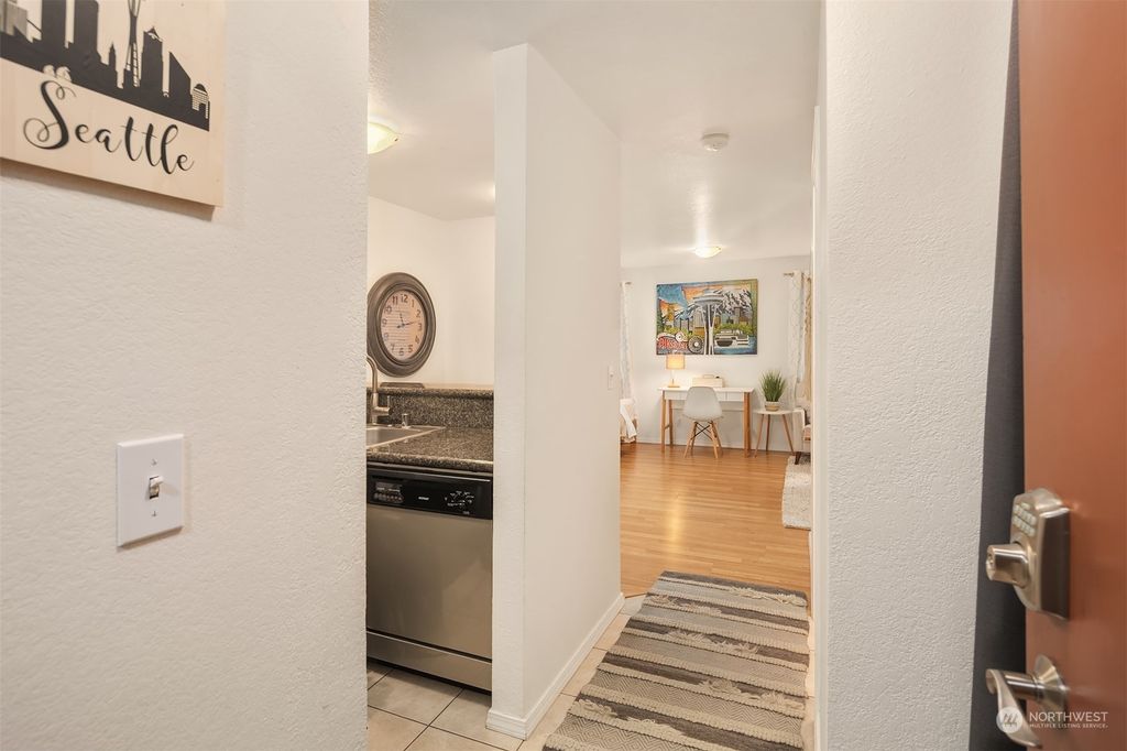Photo of 300 10th Avenue #B104, Seattle, WA 98122 (MLS # 2190456)
