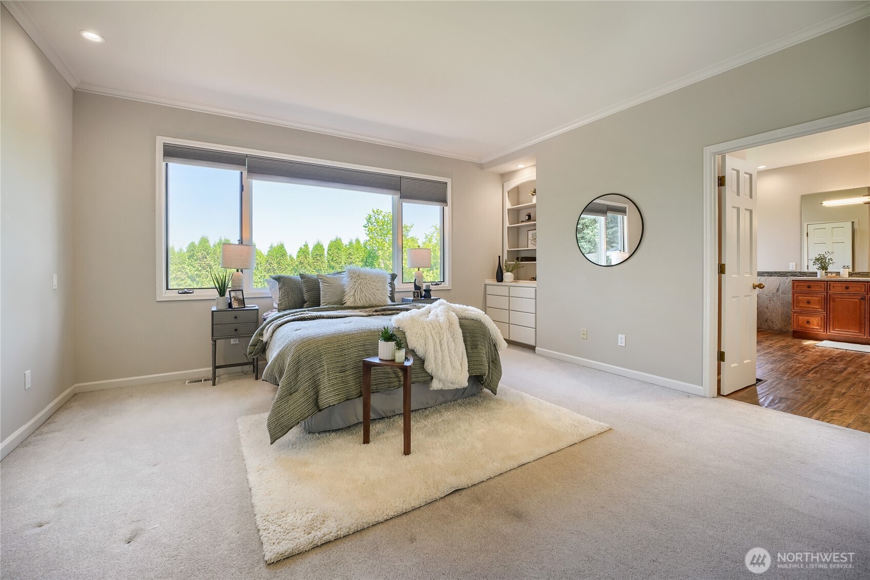 Bellevue, Washington, 98006, United States, 4 Bedrooms Bedrooms, ,3 BathroomsBathrooms,Residential,Active,2051947