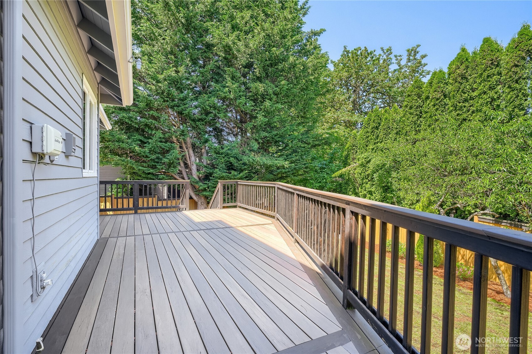 Bellevue, Washington, 98006, United States, 4 Bedrooms Bedrooms, ,3 BathroomsBathrooms,Residential,Active,2051947