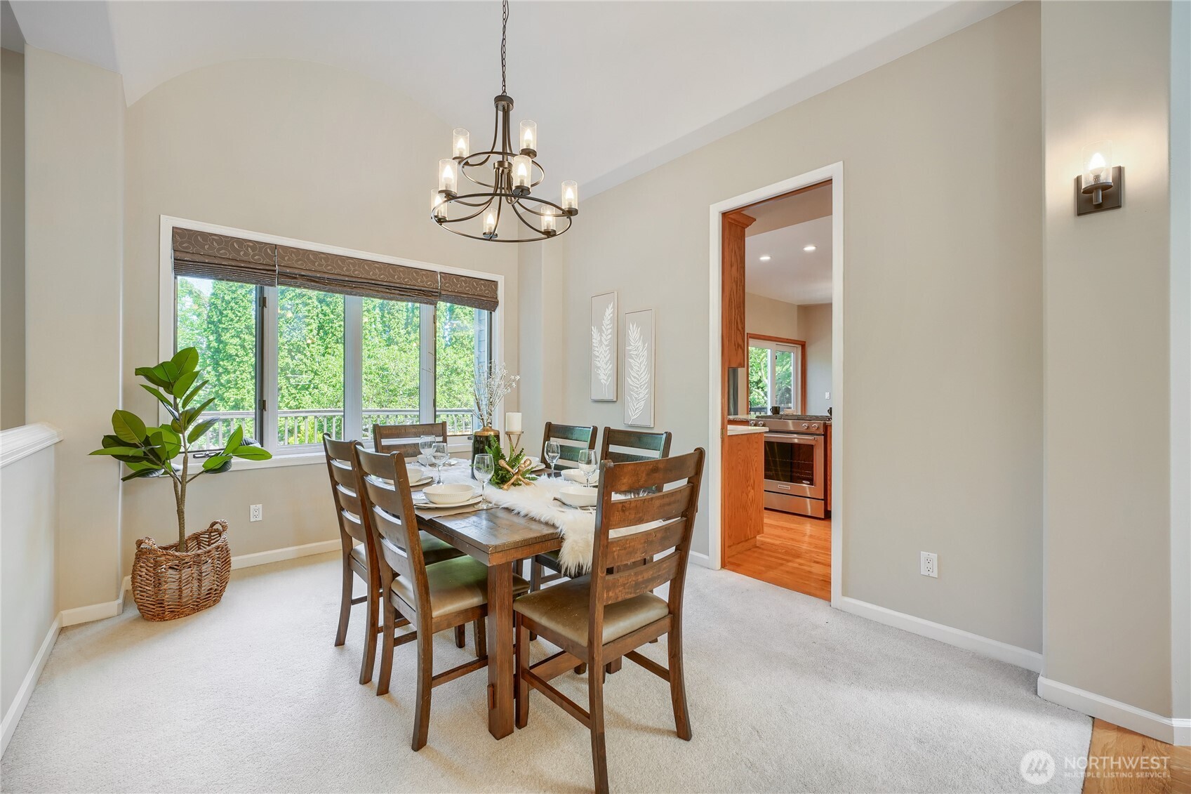 Bellevue, Washington, 98006, United States, 4 Bedrooms Bedrooms, ,3 BathroomsBathrooms,Residential,Active,2051947