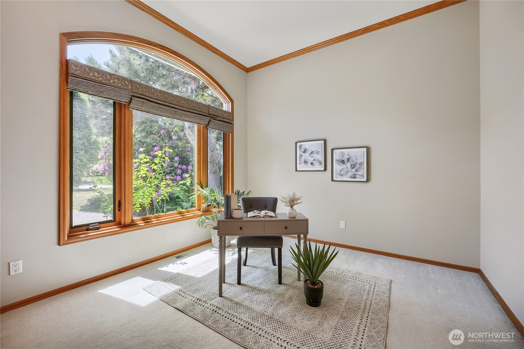 Bellevue, Washington, 98006, United States, 4 Bedrooms Bedrooms, ,3 BathroomsBathrooms,Residential,Active,2051947