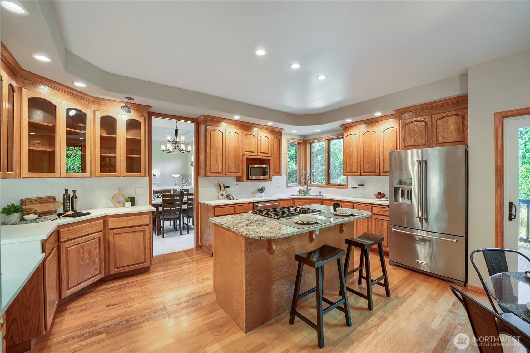 Bellevue, Washington, 98006, United States, 4 Bedrooms Bedrooms, ,3 BathroomsBathrooms,Residential,Active,2051947