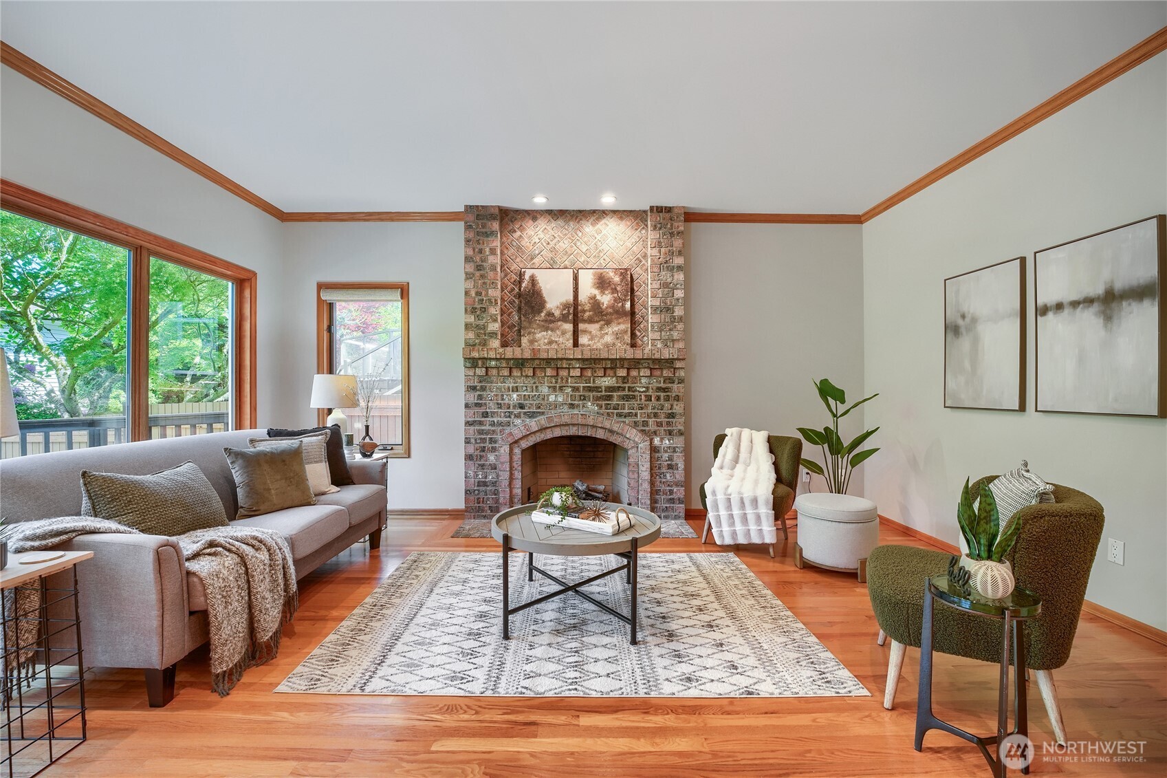 Bellevue, Washington, 98006, United States, 4 Bedrooms Bedrooms, ,3 BathroomsBathrooms,Residential,Active,2051947