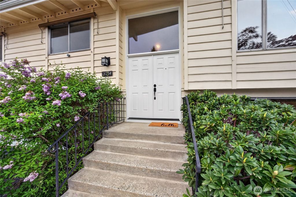 Photo of 18754 130th Avenue SE, Renton, WA 98058 (MLS # 2520684)