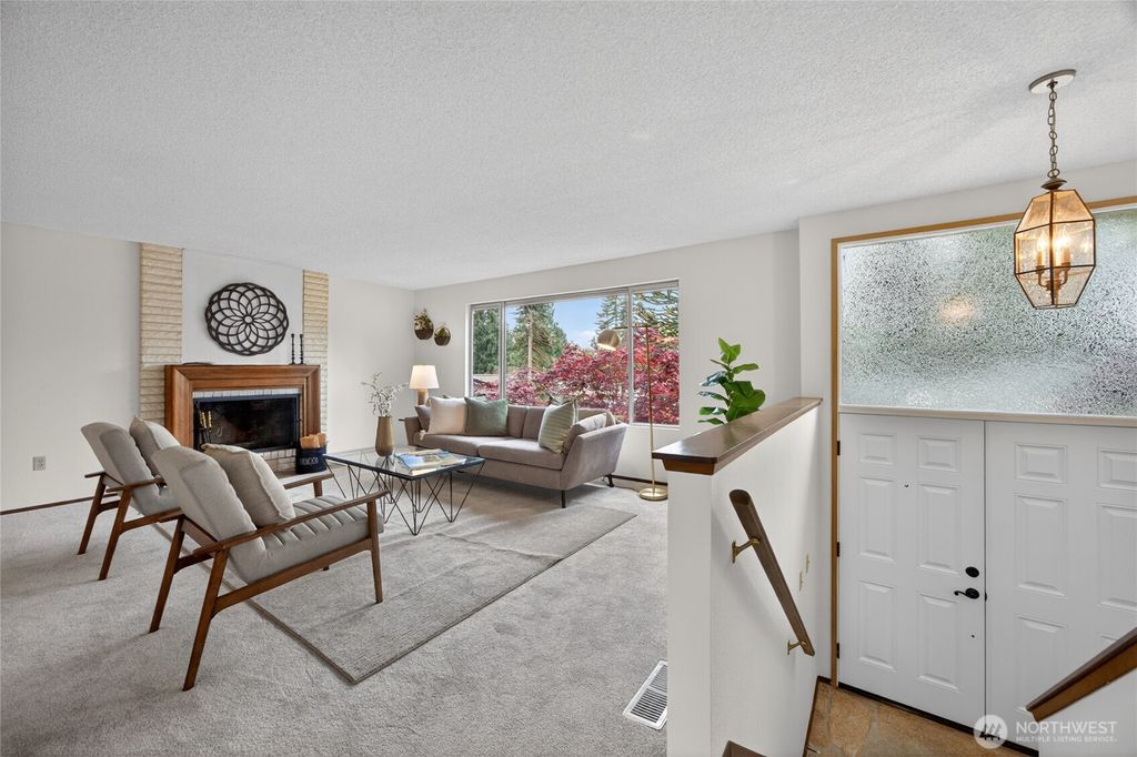 Photo of 18754 130th Avenue SE, Renton, WA 98058 (MLS # 2520684)