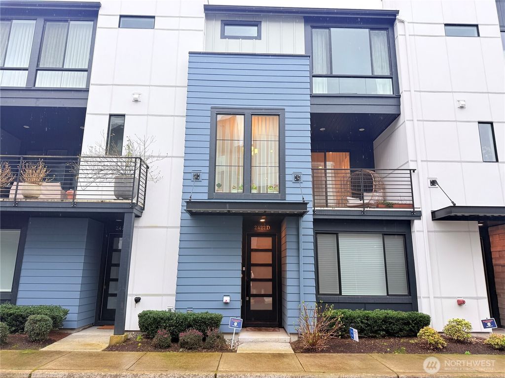 Photo of 2422 217th Street SE #D, Bothell, WA 98021 (MLS # 2494106)