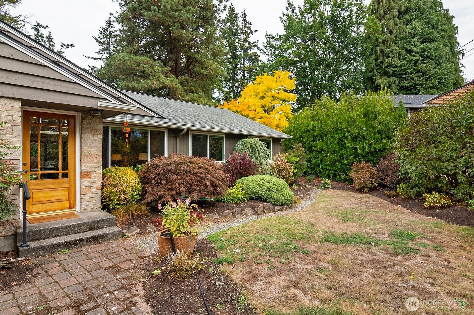 124 N 180th Street