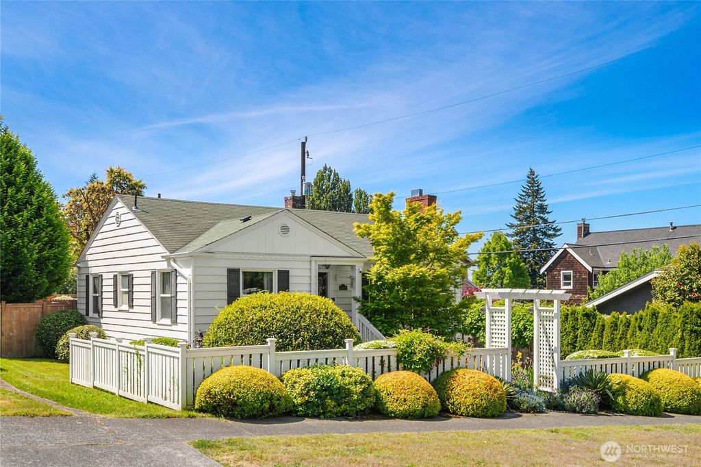 Photo of 4409 SW Dawson Street, Seattle, WA 98136 (MLS # 2526606)
