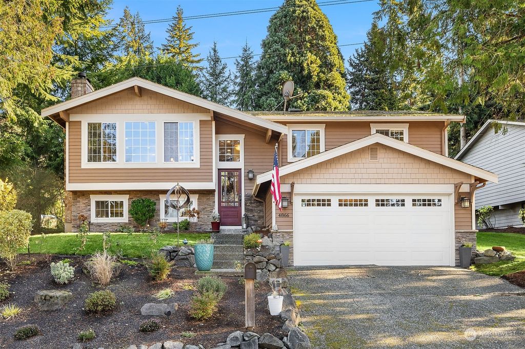 Photo of 4866 123rd Place SE, Bellevue, WA 98006 (MLS # 2327292)