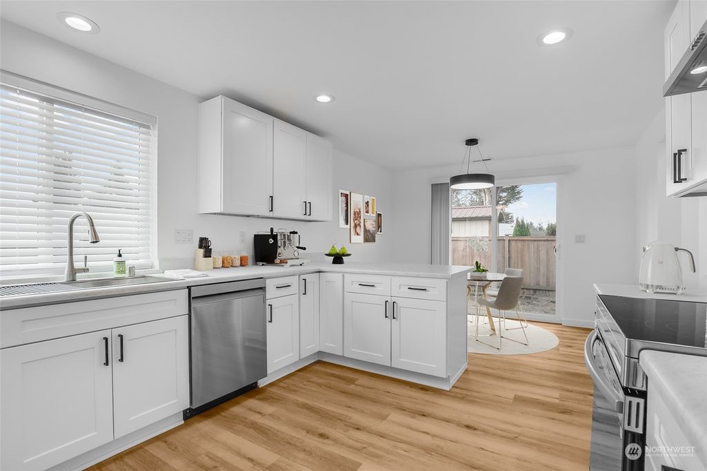 Photo of 25963 118th Place SE, Kent, WA 98030 (MLS # 2322851)
