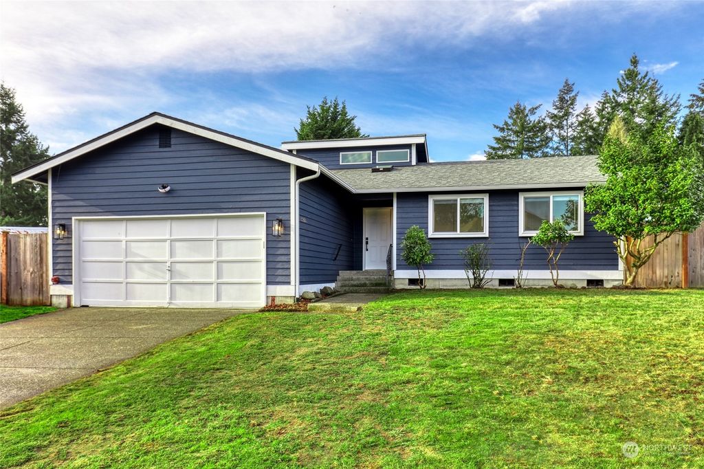 Photo of 25963 118th Place SE, Kent, WA 98030 (MLS # 2322851)