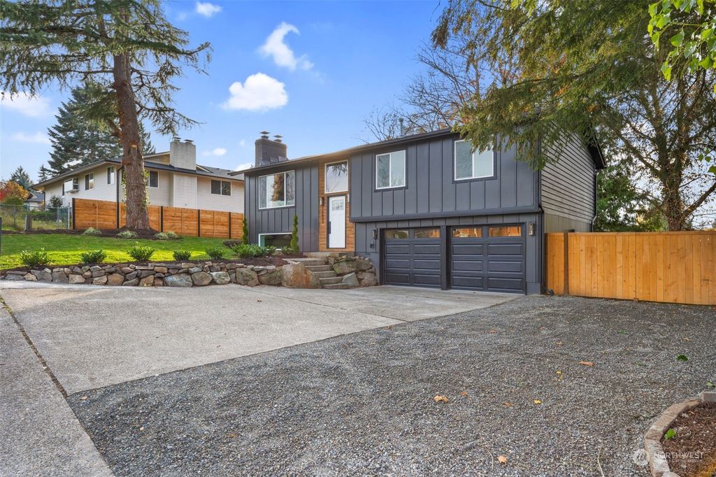 Photo of 16433 128th Avenue SE, Renton, WA 98058 (MLS # 2310631)