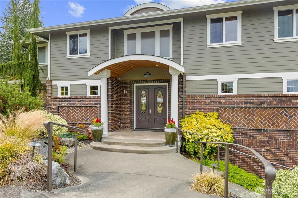 Photo of 603 Washington Avenue, Mukilteo, WA 98275 (MLS # 2474861)