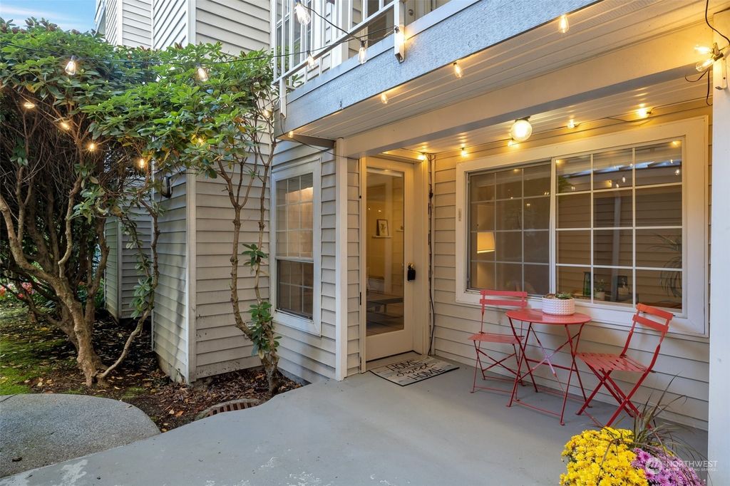 Photo of 130 NE 95th Street #A107, Seattle, WA 98115 (MLS # 2168734)