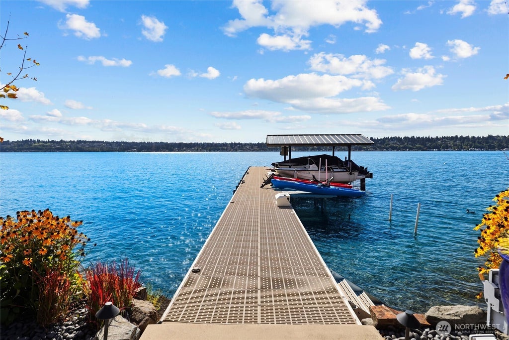 Photo of 12705 Holmes Point Drive NE, Kirkland, WA 98034 (MLS # 2574285)