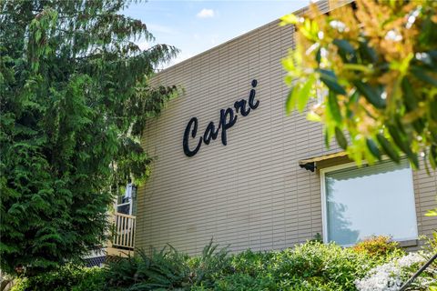 Photo of 1120 N K Street #3, Tacoma, WA 98403 (MLS # 2517559)