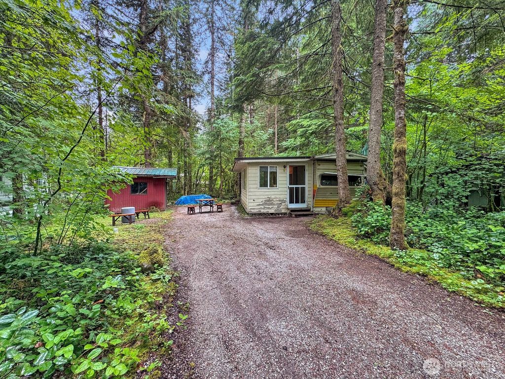Photo of 68 4 Christmas Tree Circle, Deming, WA 98266 (MLS # 2553683)