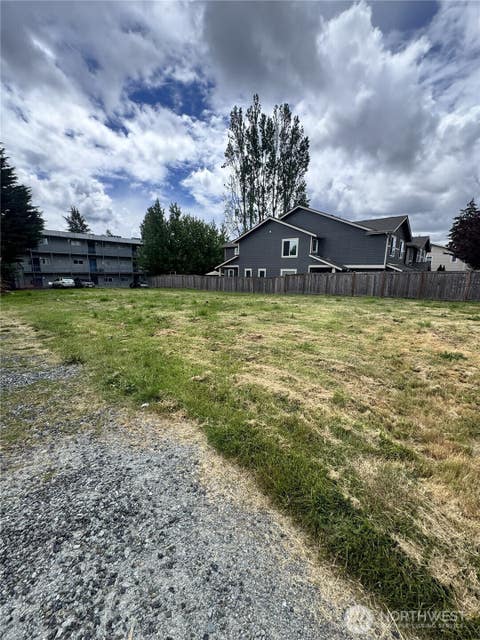 Photo of 1039 SW 150th Street, Burien, WA 98166 (MLS # 2536673)