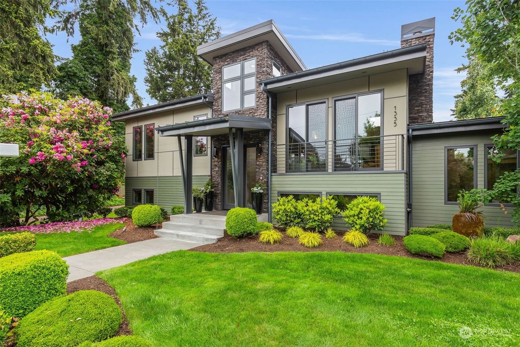 Photo of 1335 3rd Street, Kirkland, WA 98033 (MLS # 2234154)