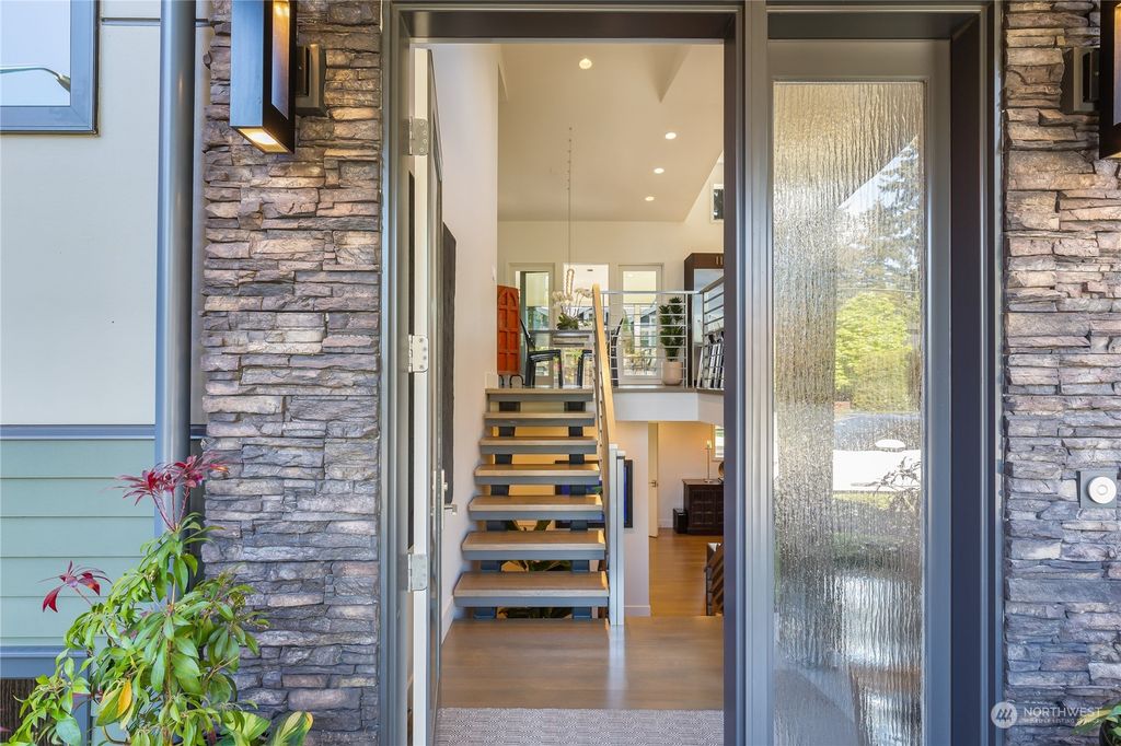 Photo of 1335 3rd Street, Kirkland, WA 98033 (MLS # 2234154)