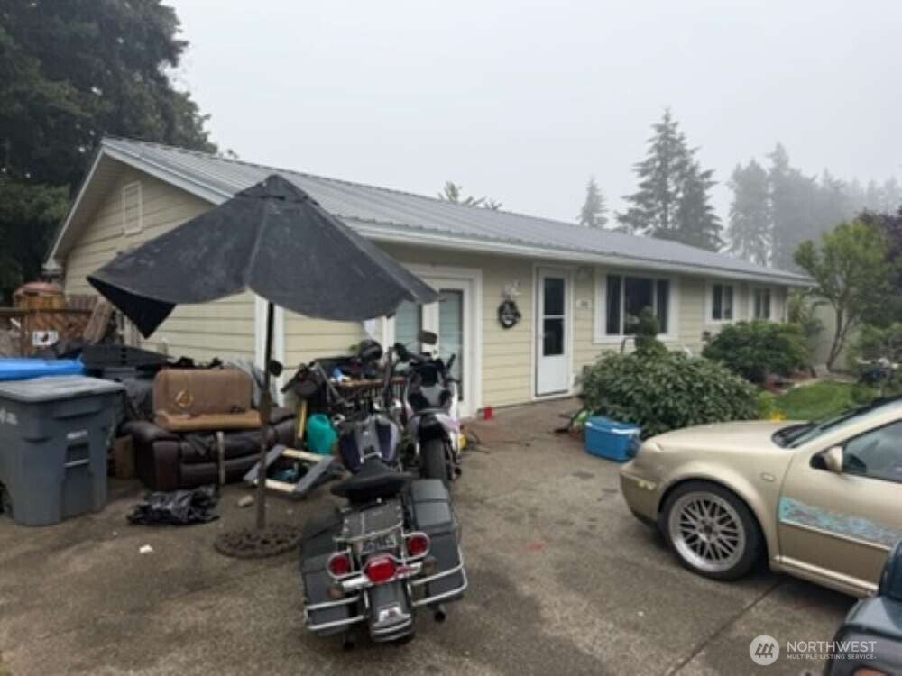 Photo of 12623 107th Avenue Ct E, Puyallup, WA 98374 (MLS # 2587821)