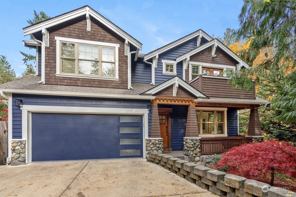Photo of 4510 W Lake Sammamish Parkway SE, Issaquah, WA 98027 (MLS # 2178455)