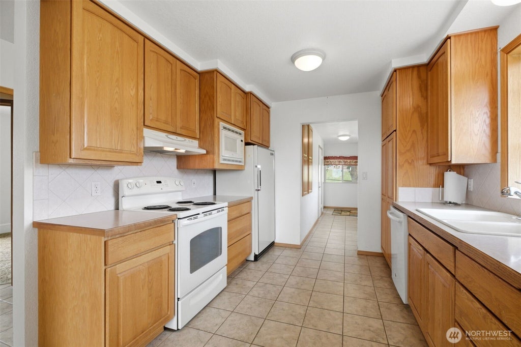 Photo of 13608 Wide Hollow Road, Yakima, WA 98908 (MLS # 2536072)