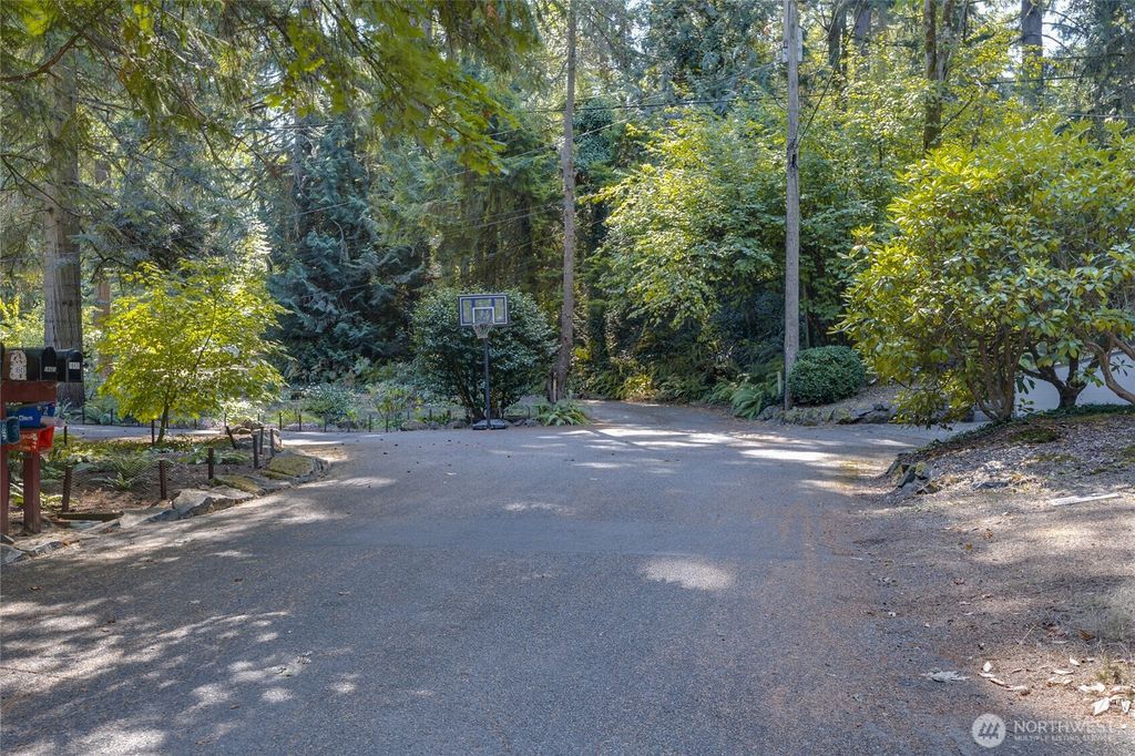 Photo of 0 24th Place NE, Shoreline, WA 98155 (MLS # 2436292)