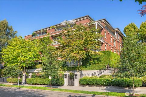 Photo of 726 Boylston Avenue E #9, Seattle, WA 98102 (MLS # 2428604)
