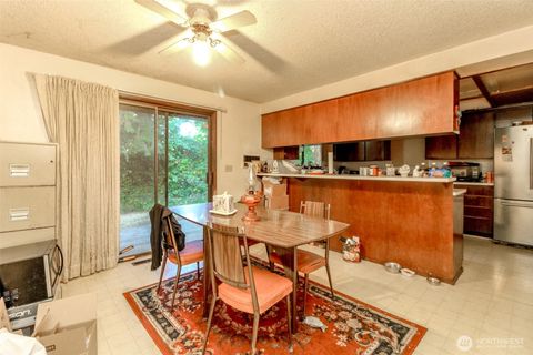 Photo of 424 E 80th St St, Tacoma, WA 98404 (MLS # 2345461)