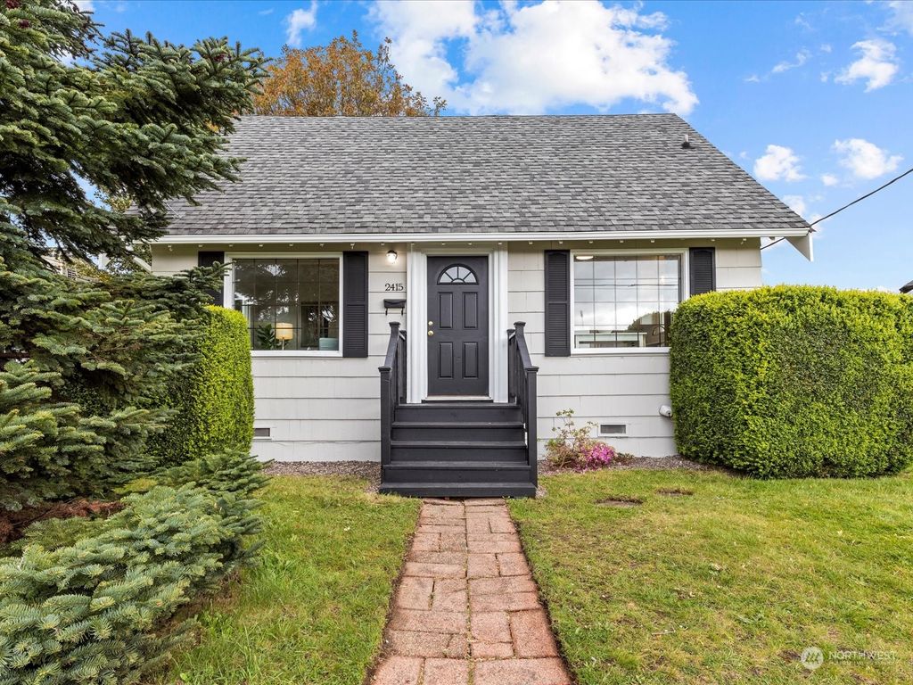 Photo of 2415 California Street, Everett, WA 98201 (MLS # 2210775)