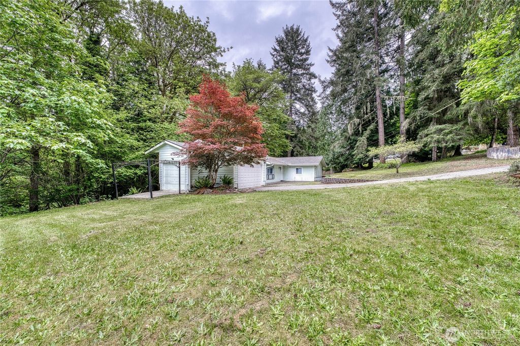 Photo of 7924 Ohana Place NE, Bremerton, WA 98311 (MLS # 2521549)