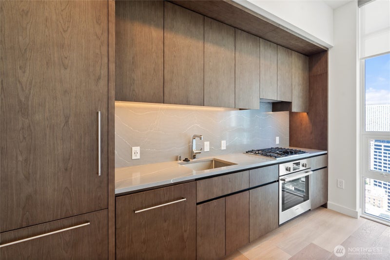 121 Stewart Street 3302