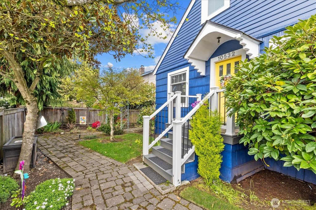 Photo of 10532 Evanston Avenue N, Seattle, WA 98133 (MLS # 2510259)