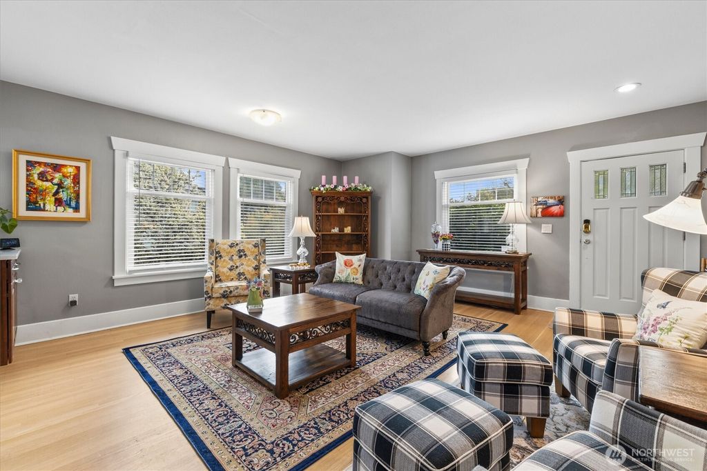 Photo of 10532 Evanston Avenue N, Seattle, WA 98133 (MLS # 2510259)