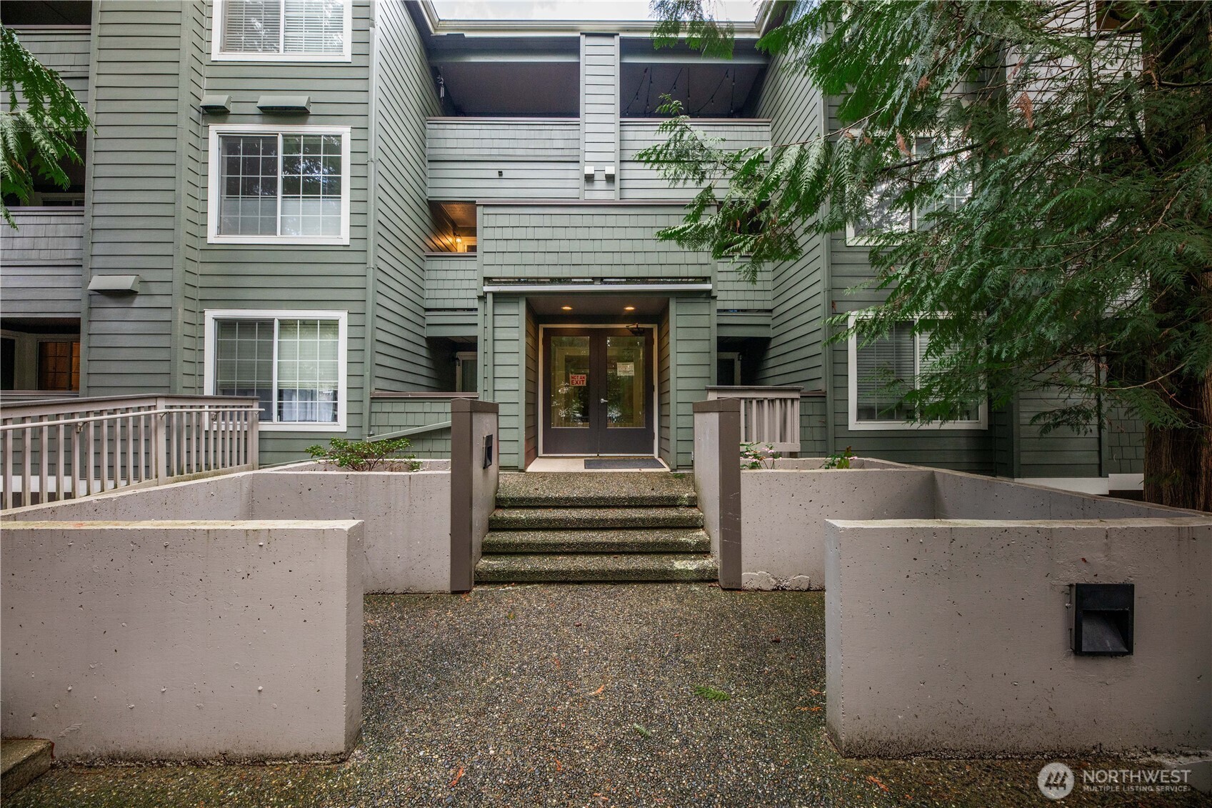 15433 Country Club Drive F211